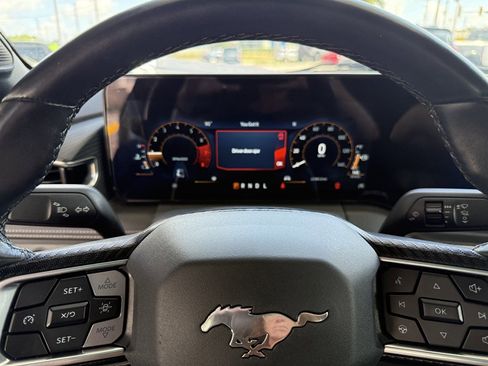Used 2025 Ford Mustang Premium RWD image 16