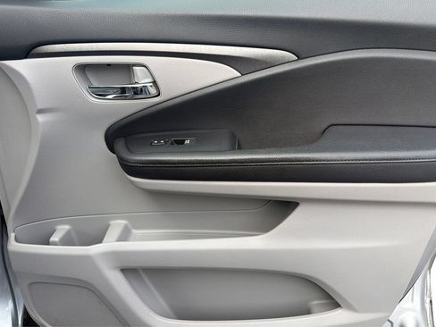 Used 2019 Honda Pilot EX image 21