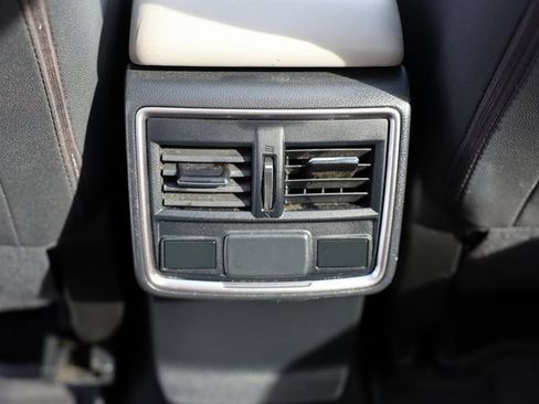 Used 2019 Subaru Forester Premium w/ All-Weather Package image 41