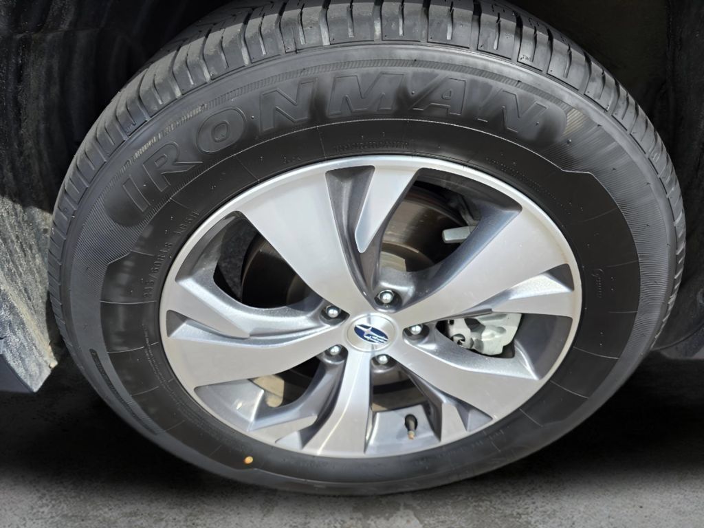 Used 2025 Subaru Ascent Premium AWD/4WD image 30