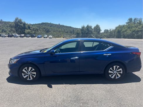Used 2020 Nissan Altima 2.5 S FWD image 8
