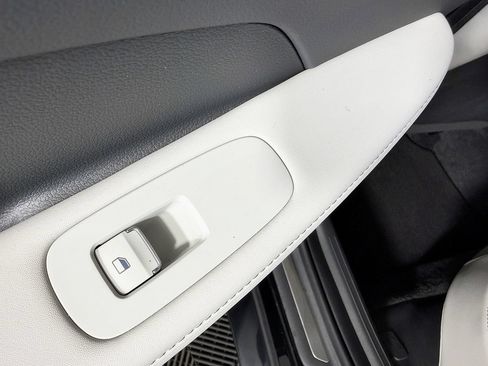 Used 2022 Hyundai Sonata Limited FWD image 34