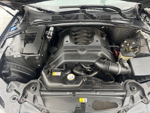 Used 2010 Jaguar XF Luxury image 19