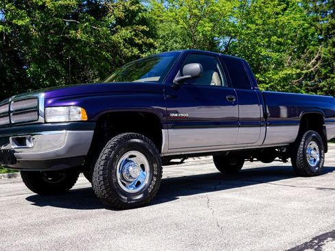 Used 1999 Dodge Ram 2500 Truck 4x4 Quad Cab image 3
