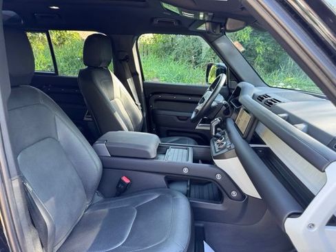 Certified 2024 Land Rover Defender 110 S AWD/4WD image 20