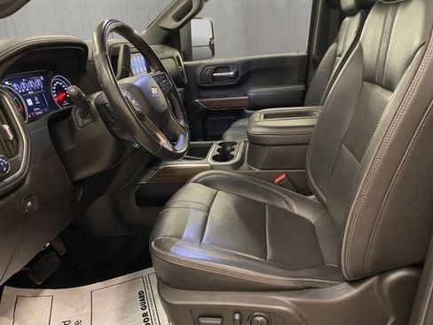 Used 2022 Chevrolet Silverado 2500 High Country w/ Safety Package II image 18