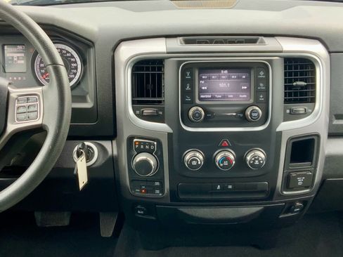 Used 2023 RAM 1500 Classic SLT AWD/4WD image 41