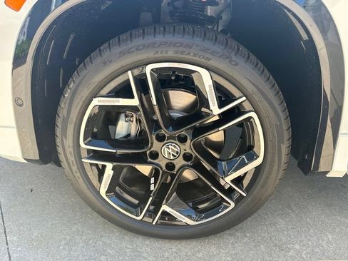 New 2026 Volkswagen Tiguan SEL R-Line AWD/4WD image 26