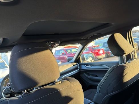 New 2025 Jeep Grand Cherokee Laredo X image 9