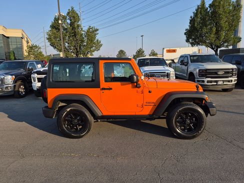 Used 2013 Jeep Wrangler Sport AWD/4WD image 2