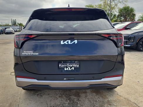 New 2026 Kia Sportage EX image 7