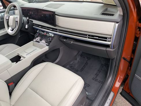 Used 2025 Hyundai Santa Fe Calligraphy FWD image 36
