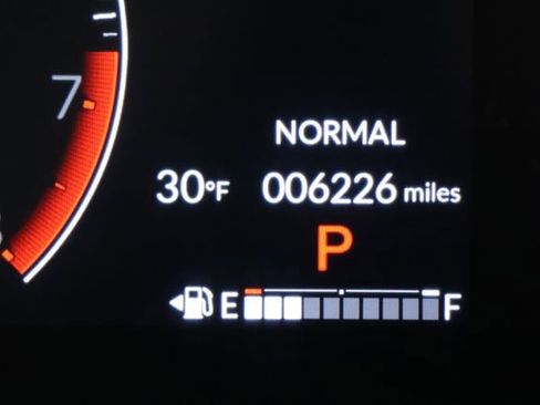 Certified 2025 Honda HR-V LX image 13