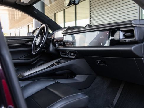 Certified 2024 Porsche Macan Turbo Electric AWD/4WD image 45