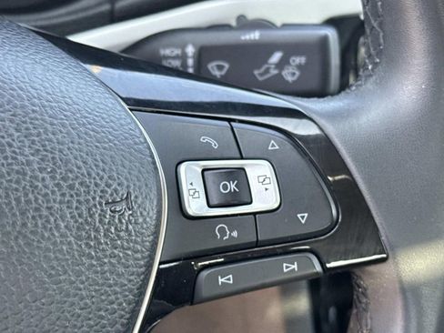 Used 2021 Volkswagen Passat 2.0T SE image 26