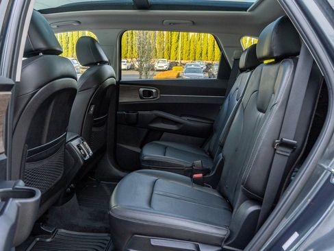 Used 2023 Kia Sorento X-Line EX image 18