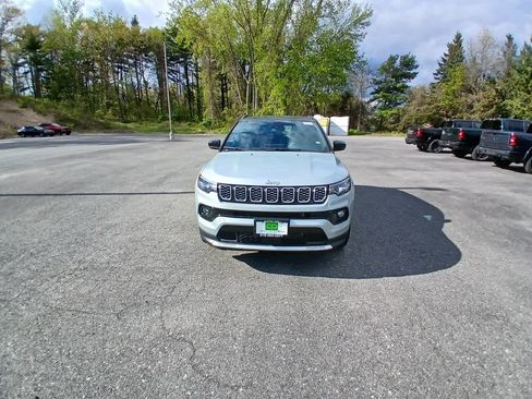 New 2026 Jeep Compass Limited AWD/4WD image 2