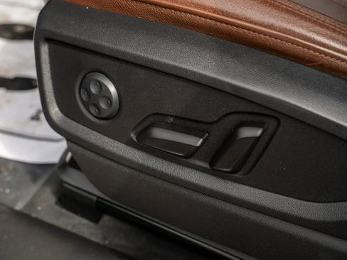 Used 2018 Audi Q5 2.0T Premium Plus w/ Premium Plus Package image 17