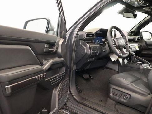 New 2025 Toyota 4Runner TRD Off-Road Premium image 6