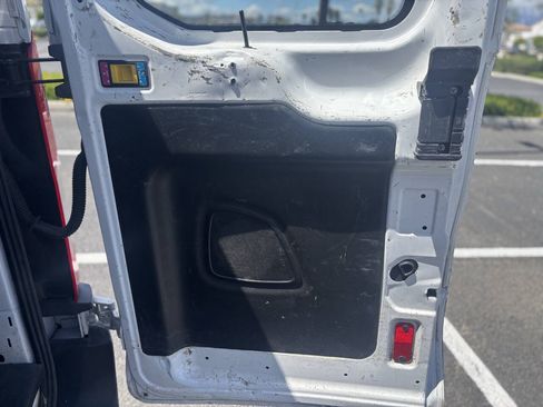 Used 2018 Ford Transit 250 148 Low Roof RWD image 26