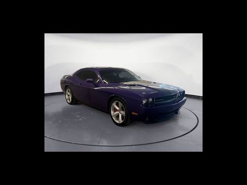Used 2010 Dodge Challenger SRT8 w/ SRT Option Group II RWD image 8