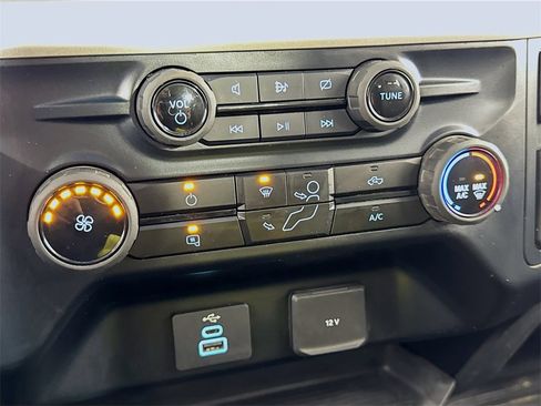 Used 2023 Ford F350 XLT image 17