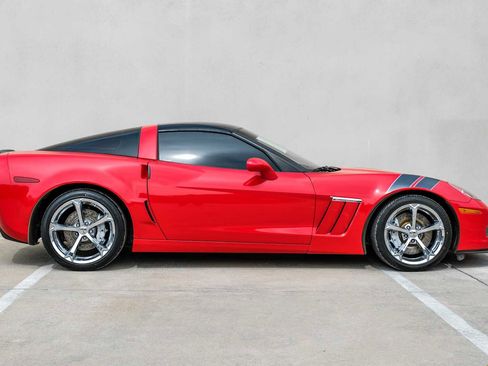 Used 2010 Chevrolet Corvette Grand Sport w/ Preferred Equipment Group RWD image 8