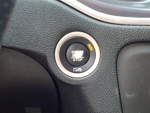 Used 2018 Dodge Charger R/T Scat Pack w/ Driver Confidence Group RWD image 16