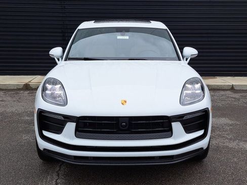 New 2026 Porsche Macan image 10