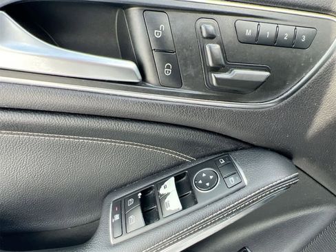 Used 2015 Mercedes-Benz CLA 250 4MATIC image 17