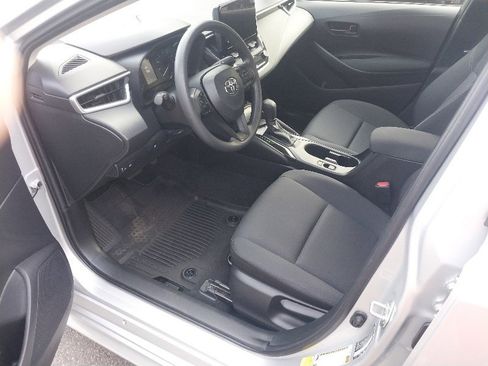 Used 2024 Toyota Corolla LE w/ LE Convenience Package image 7
