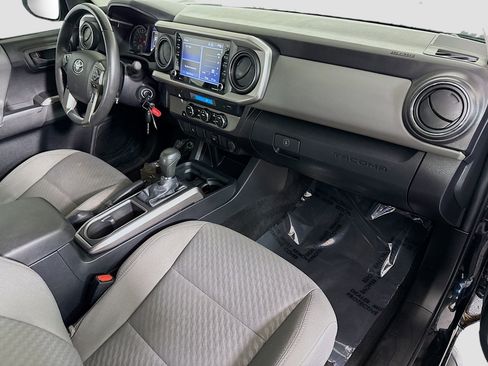 Used 2022 Toyota Tacoma SR image 29