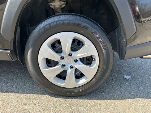 Used 2024 Toyota RAV4 LE image 15