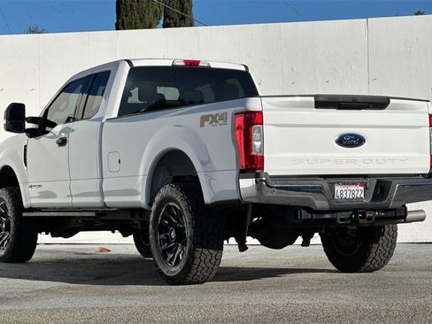 Used 2019 Ford F250 XLT w/ XLT Value Package image 6