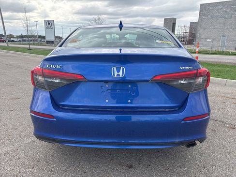 Used 2023 Honda Civic Sport image 9