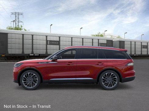 New 2026 Lincoln Aviator Reserve image 3