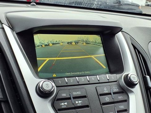 Used 2017 Chevrolet Equinox LT w/ Convenience Package image 8