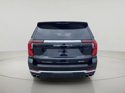 Used 2025 GMC Yukon Denali AWD/4WD image 4