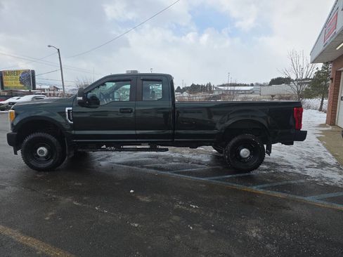 Used 2017 Ford F250 XL w/ Power Equipment Group image 4