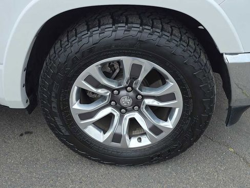 Used 2021 RAM 1500 Limited AWD/4WD image 10