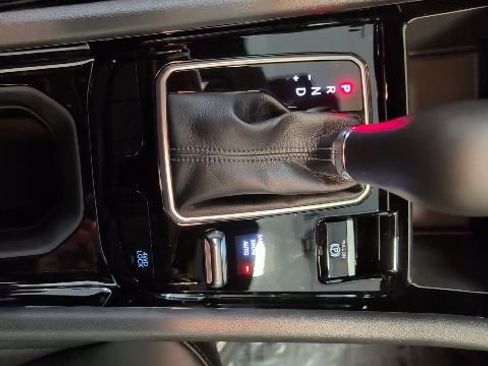 New 2026 Jeep Compass Limited image 22