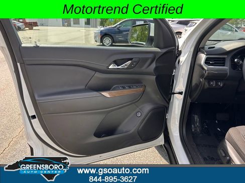 Used 2023 GMC Acadia SLE w/ Driver Convenience Package AWD/4WD image 15