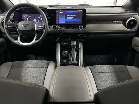 Used 2024 Chevrolet Colorado ZR2 image 23