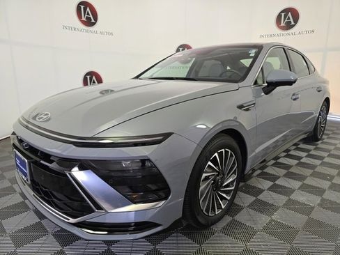 Certified 2024 Hyundai Sonata Limited image 2
