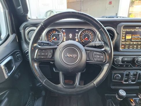 Used 2020 Jeep Gladiator Sport w/ Quick Order Package 24S AWD/4WD image 17