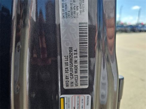 Used 2024 Jeep Wrangler Unlimited Rubicon image 30