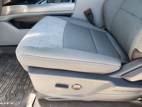 New 2026 Ford F250 XLT w/ FX4 Off-Road Package image 23