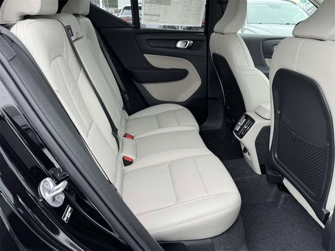 New 2026 Volvo XC40 B5 Ultra w/ Protection Package Premier image 14