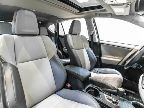 Used 2015 Toyota RAV4 Limited w/ Technology Package AWD/4WD image 15
