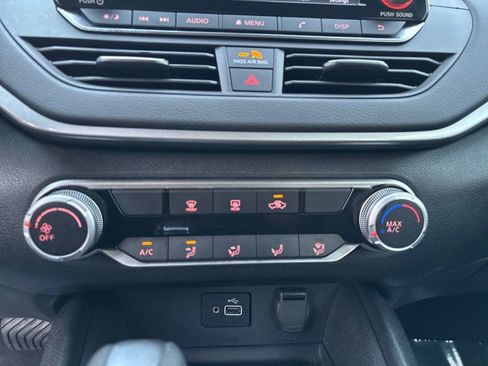 Used 2024 Nissan Altima 2.5 S image 18